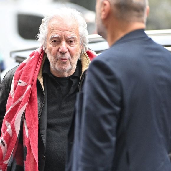 Pierre Arditi arrivant à la projection du film L Amour A Mort lors du 17ème Festival Lumière à Lyon, France le 14 octobre 2025. Photo par Julien Reynaud/APS-Medias/ABACAPRESS.COM