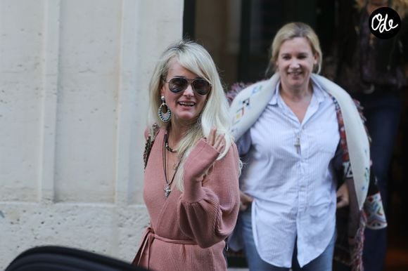 Laeticia Hallyday, Sébastien Farran, Isabelle Camus ont déjeuné ensemble au restaurant Joia de Hélène Darroze à Paris. Le 8 octobre 2018 © Agence / Bestimage