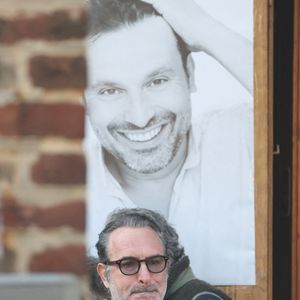Ce 13 juillet, l'acteur aurait célébré son 56ᵉ anniversaire.

Jean Dujardin - Arrivées aux obsèques de Bruno Salomone en l'église Sainte-Anne de Polangis de Joinville-le-Pont (Val-de-Marne) le 23 mars 2026. © Cyril Moreau - Dominique Jacovides / Bestimage
