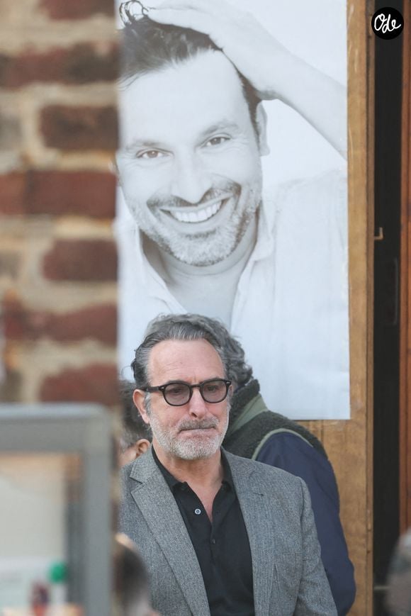 Ce 13 juillet, l'acteur aurait célébré son 56ᵉ anniversaire.

Jean Dujardin - Arrivées aux obsèques de Bruno Salomone en l'église Sainte-Anne de Polangis de Joinville-le-Pont (Val-de-Marne) le 23 mars 2026. © Cyril Moreau - Dominique Jacovides / Bestimage
