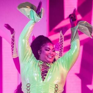 Lizzo - Les artistes sur la scène du "Outside Lands Music and Arts Festival" à San Francisco, le 30 octobre 2021. 

 Backgrid USA / Bestimage