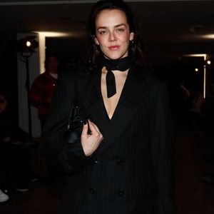 Pauline Ducruet au front row du défilé Weinsanto Mode Féminine Prêt-À-Porter Automne/Hiver 2025-2026 lors de la Fashion Week de Paris (PFW), à Paris, France, le 3 mars 2025. © Christophe Clovis/Bestimage