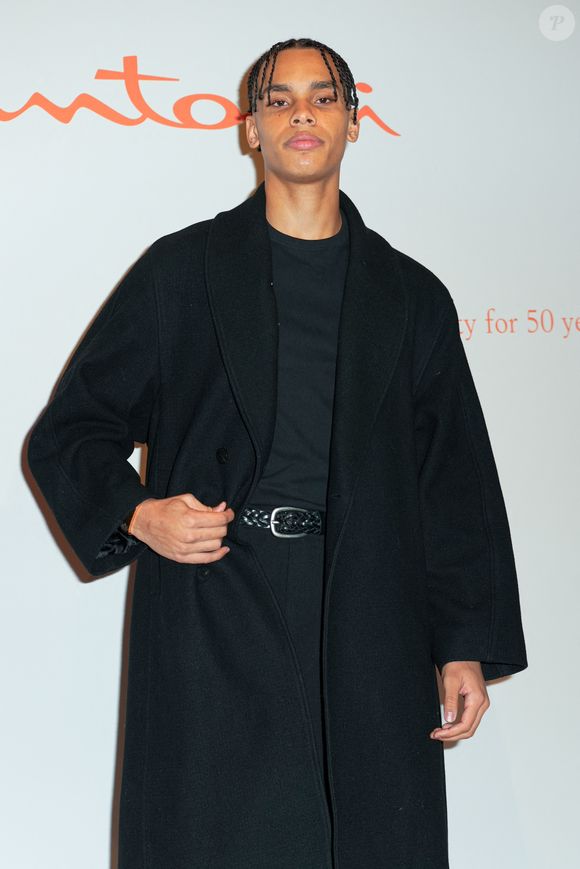 Alexandre Grimaldi participe à un photocall pour Santoni Meraviglia - Makers Of Beauty For 50 Years pendant la Semaine de la mode de Milan - Vêtement Femme Automne/Hiver 2025/2026 le 27 février 2025 à Milan, Italie. Photo par Lucia Sabatelli / Bestimage
