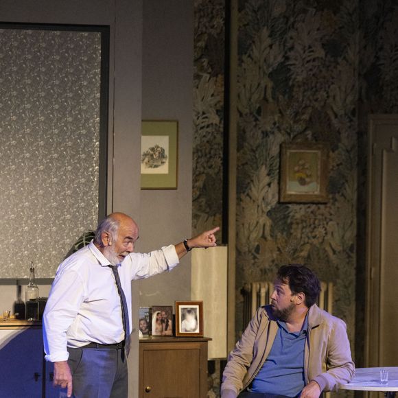 Exclusif - Gérard Jugnot, Arthur Jugnot - Représentation de la pièce de théâtre "Le jour du kiwi" au Théâtre de Verdure lors du 40ème Festival de Ramatuelle. Le 6 août 2024
© Cyril Bruneau / Festival de Ramatuelle / Bestimage