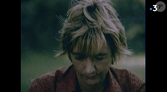 Françoise Sagan a vécu une folle coïncidence

Françoise Sagan dans son manoir du Breuil, en Normandie. Capture Youtube/France 3
