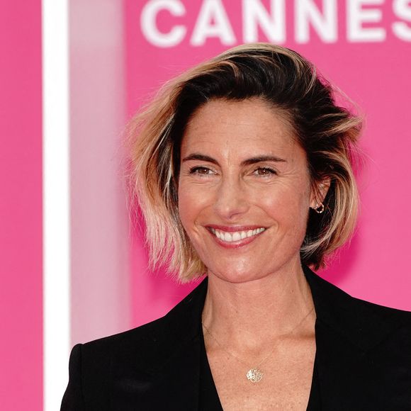 Alessandra Sublet - Arrivées au photocall de la cérémonie de clôture sur le pink carpet de la 5ème édition du Festival International Canneseries à Cannes le 6 avril 2022.

© Norbert Scanella / Panoramic / Bestimage