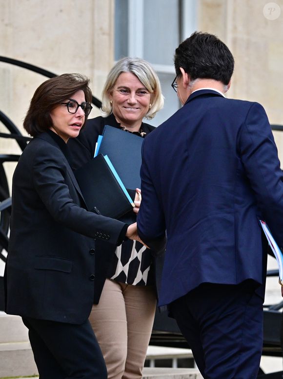 Rachida Dati, ministre de la Culture, Stéphanie Rist, Ministre de la Santé, des Familles, de l'Autonomie et des Personnes handicapées - Sortie du Conseil des ministres au palais de l'Elysée à Paris, le 19 novembre 2025.
© Christian Liewig / Bestimage