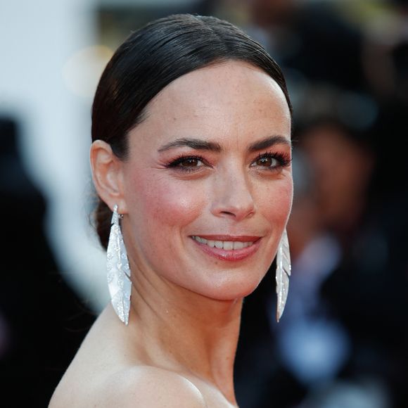 Bérénice Bejo - Montée des marches du film "Coupez !" pour la cérémonie d’ouverture du 75ème Festival International du Film de Cannes. Le 17 mai 2022
© Cyril Moreau / Bestimage