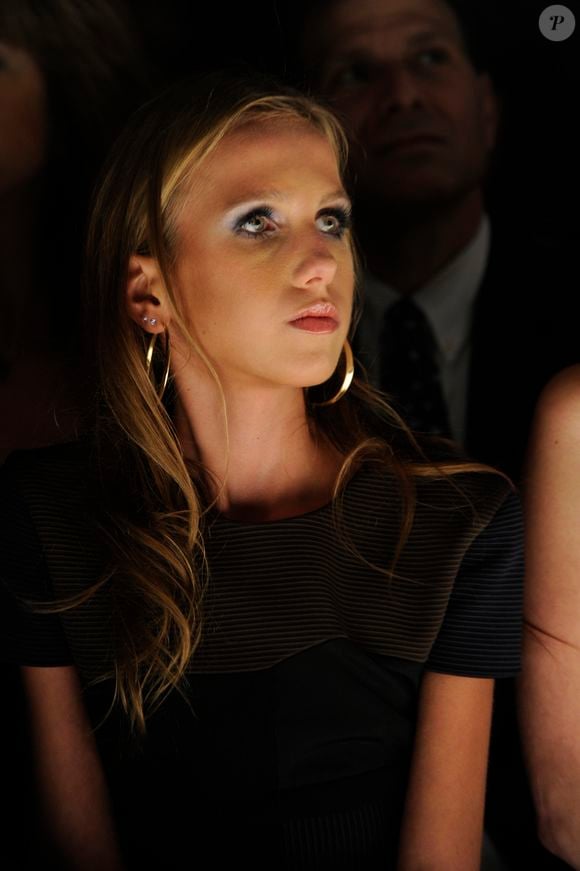 Allegra Versace à la Fashion week de Milan