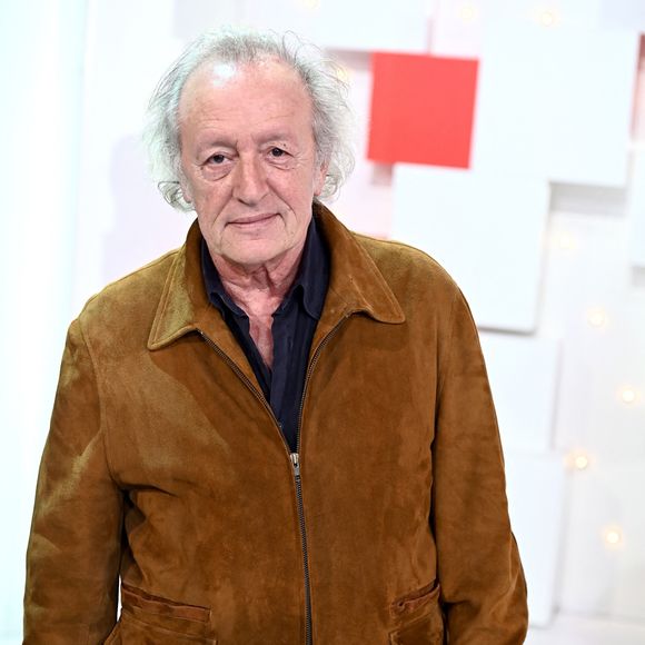 Didier Barbelivien - Enregistrement de l'émission "Vivement Dimanche, spéciale M.Galabru", au Studio Gabriel à Paris, présentée par M.Drucker et diffusée le 22 janvier
© Guillaume Gaffiot / Bestimage