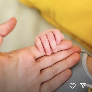 Cyril Féraud partage une photo avec son bébé Tim sur Instagram