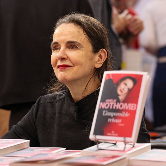 Amélie Nothomb, à la Halle Georges Brassens de Brive-la-Gaillarde, le 8 novembre 2024. Foire du Livre de Brive 2024. © Jean-Marc Lhomer / Bestimage