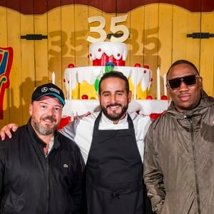 Alban Ivanov, Mohamed Cheikh et Mokobé - Le Parc Astérix a inauguré sa nouvelle attraction, "La Tour de Numérobis" à l'occasion de son 35ème anniversaire à Plailly le 2 juin 2024. La première comédie musicale Gauloise "C'est du Délire !" a également été présentée lors de cet événement mémorable. © Sylvain Cambon / Parc Astérix via Bestimage