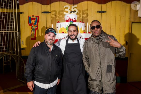 Alban Ivanov, Mohamed Cheikh et Mokobé - Le Parc Astérix a inauguré sa nouvelle attraction, "La Tour de Numérobis" à l'occasion de son 35ème anniversaire à Plailly le 2 juin 2024. La première comédie musicale Gauloise "C'est du Délire !" a également été présentée lors de cet événement mémorable.  © Sylvain Cambon / Parc Astérix via Bestimage