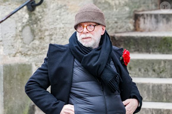 Thomas Stern, le mari de Catherine Laborde - Arrivées aux obsèques de C.Laborde en l’église Saint-Roch à Paris, le 6 février 2025. Décédée le 28 janvier 2025 à l'âge de 73 ans, l'ancienne présentatrice météo de TF1 (1988 - 2017) était atteinte de la maladie neurodégénérative à corps de Lewy. 
© Jacovides - Moreau / Bestimage