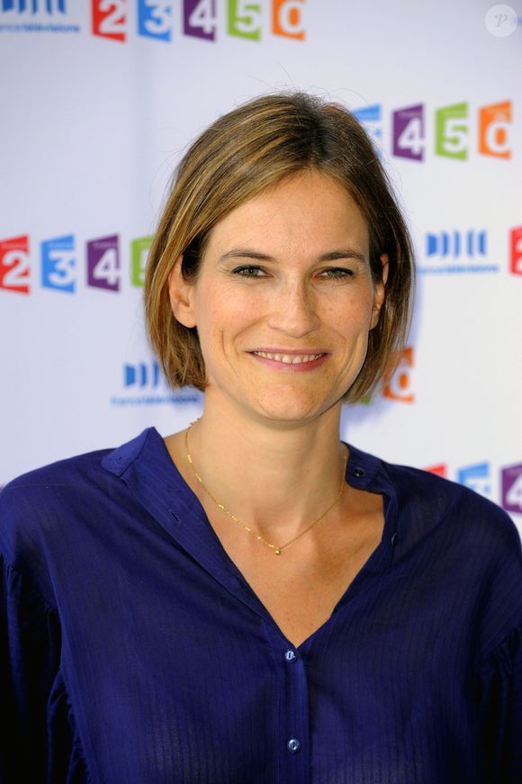 Archives - Claire Fournier à la conférence de Presse de rentrée 2010 sur France Télévisions.

Photo : JLPPA / Bestimage