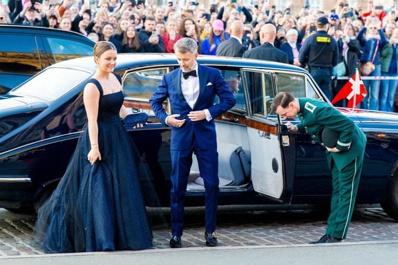 La famille royale assiste à un concert de the Old Stage au Royal Danish Theatre à Copenhague pour les 18 ans de la princesse Isabella de Danemark le 15 avril 2025


Pictured: Princess Isabella (princesse Isabella de Danemark), King Frederik (Le roi Frederik de Danemark)