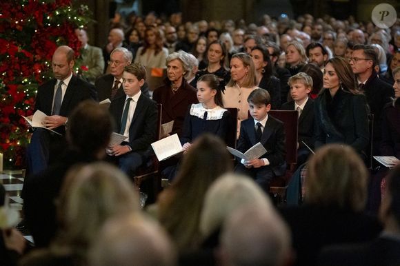 Le prince William, prince de Galles, et Catherine (Kate) Middleton, princesse de Galles, avec leurs enfants le prince George de Galles, la princesse Charlotte de Galles et le prince Louis de Galles, lors du traditionnel "Together At Christmas Carol Service" en l'abbaye de Westminster à Londres, le 5 décembre 2025.