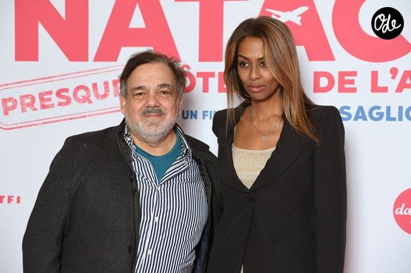 S’il vit à Paris "à l’année pour des raisons professionnelles", l’acteur de 67 ans a révélé se sentir bien mieux à la campagne, dans cette propriété à laquelle il est particulièrement attaché. 

Didier Bourdon et sa femme Marie-Sandra Badini Duran - Avant-première du film "Natacha, presque hôtesse de l'air" au cinéma Pathé Palace à Paris le 24 mars 2025. © Lionel Urman/Bestimage