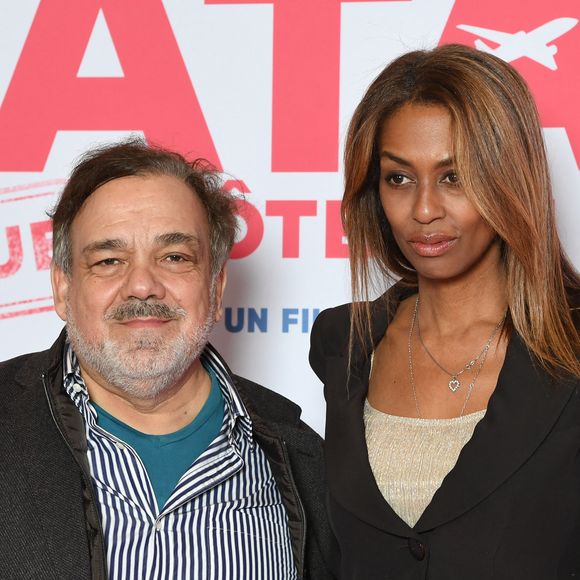 S’il vit à Paris "à l’année pour des raisons professionnelles", l’acteur de 67 ans a révélé se sentir bien mieux à la campagne, dans cette propriété à laquelle il est particulièrement attaché. 

Didier Bourdon et sa femme Marie-Sandra Badini Duran - Avant-première du film "Natacha, presque hôtesse de l'air" au cinéma Pathé Palace à Paris le 24 mars 2025. © Lionel Urman/Bestimage