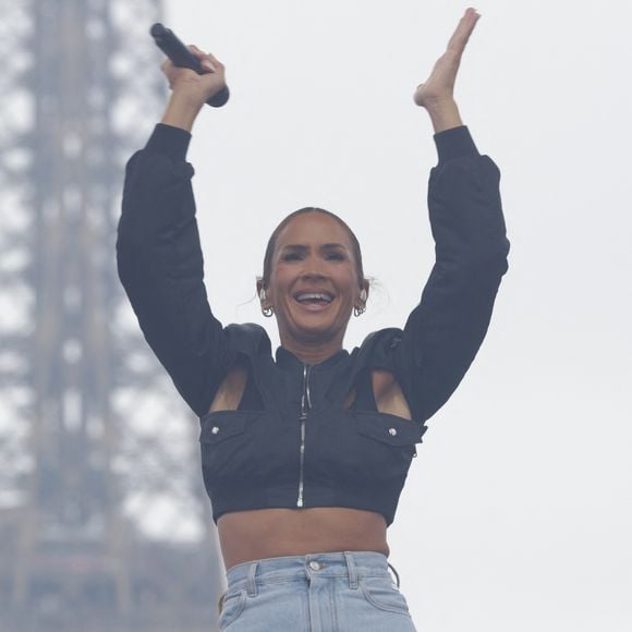 Vitaa  lors du concert à l'occasion de l'opération "vacances de OUF, journée des oubliés des vacances" pour les 80 ans du Secours Populaire au Champ-de-Mars à Paris le 20 août 2025.

© Coadic Guirec / Bestimage