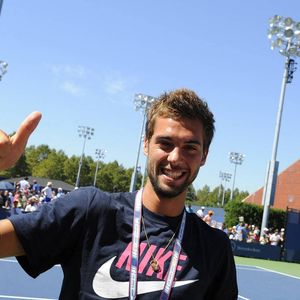 Benoit Paire assiste à la première journée de l'US Open 2010 dans le quartier de Flushing de l'arrondissement de Queens de la ville de New York, NY, USA le 30 août 2010. Photo par Corinne Dubreuil/Cameleon/ABACAPRESS.COM