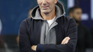 Zinedine Zidane, son fils Luca choisit l'Algérie et ça ne passe pas pour un célèbre journaliste sportif : "Le problème, c'est sa démarche"