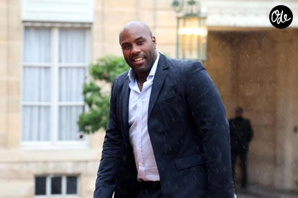 Le champion applique une règle simple : il cherche à capitaliser chaque euro qu’il gagne.

Teddy Riner - Arrivées des personnalités au dîner d’État en l’honneur du président brésilien et de sa femme au palais présidentiel de l’Élysée à Paris le 5 juin 2025. © Jacovides / Moreau / Bestimage