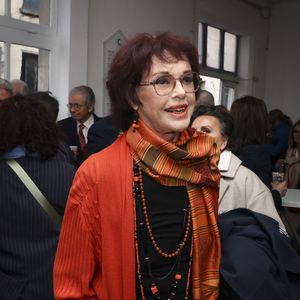 Anny Duperey - 30ème Journées Nationales du Livre et du Vin à Saumur le 11 avril 2026. © Jack Tribeca / Bestimage