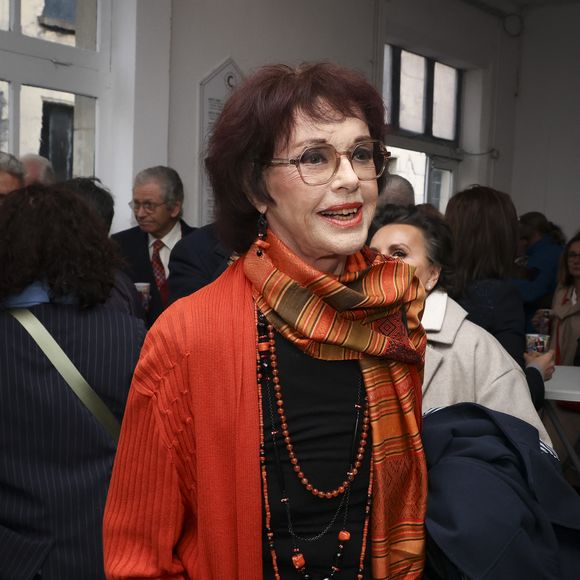 Anny Duperey - 30ème Journées Nationales du Livre et du Vin à Saumur le 11 avril 2026. © Jack Tribeca / Bestimage