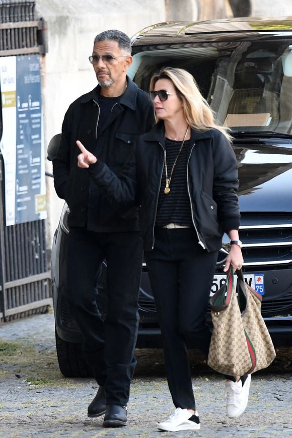 Roschdy Zem et sa compagne Sarah Poniatowski - Obsèques de Nathalie Baye en l'église Saint-Sulpice à Paris le 23 avril 2026. Clement Prioli / Bestimage
