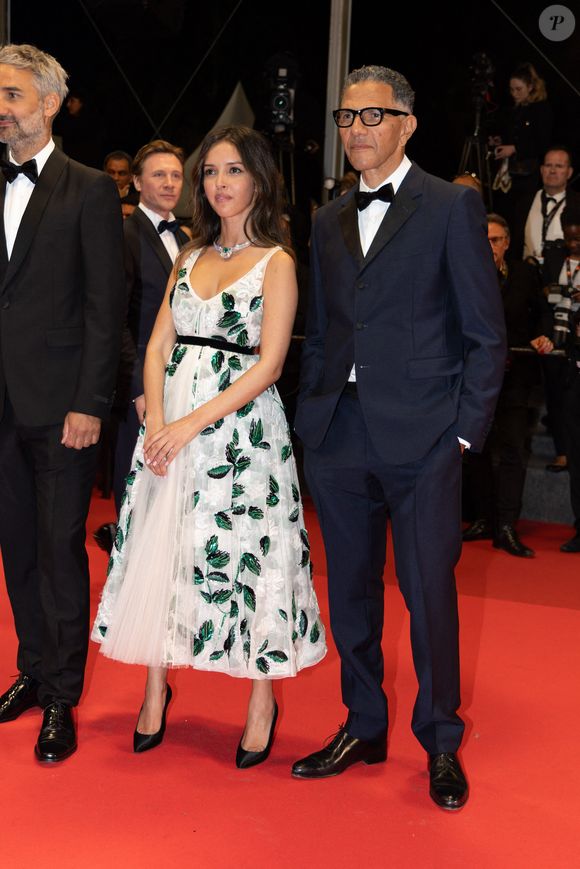 Martin Bourboulon, Lyna Khoudri, Roschdy Zem - Montée des marches du film « 13 jours 13 nuits» lors du 78ème Festival International du Film de Cannes, au Palais des Festivals à Cannes. Le 23 mai 2025 © Olivier Borde/ Bestimage