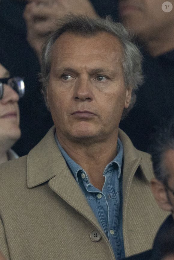 Olivier Nusse - Célébrités dans les tribunes du match de Ligue des Champions entre le PSG contre le Bayern de Munich (1-2) au Parc des Princes à Paris le 4 novembre 2025. © Cyril Moreau/Bestimage