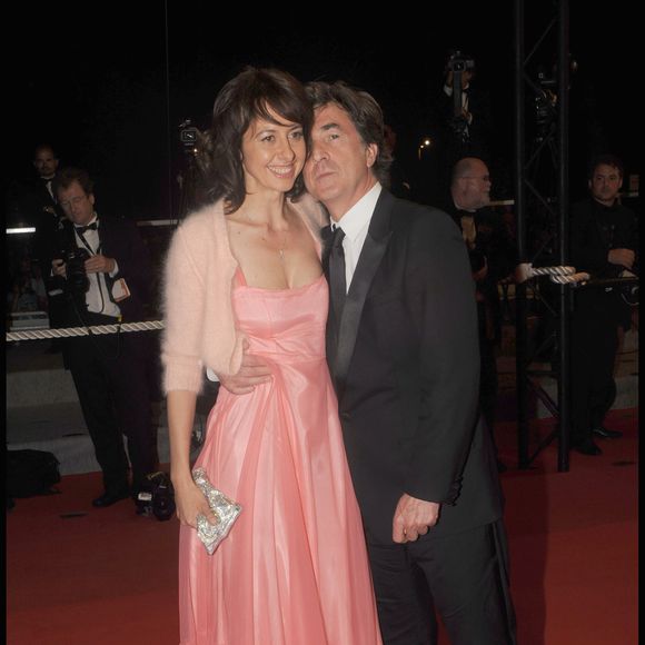 Francois Cluzet et Valerie Bonneton - montee des marches du film "A Deriva" au 62 eme Festival du Film de Cannes. 
BORDE-JACOVIDES / BESTIMAGE