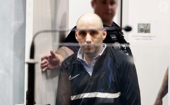 Le procès, très médiatisé, s’est déroulé à Albi pendant quatre semaines. Plus de 65 témoins et 11 experts ont été entendus.

Cédric Jubillar dans le box des accusés - Procès de Cédric Jubillar pour "homicide volontaire par conjoint" devant la cour d'assises du Tarn à Albi, France, le 23 septembre 2025. 

© Dominique Jacovides/Bestimage
