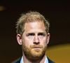 En visite à Londres pour contester la perte de sa protection policière, le prince Harry a été filmé errant seul dans un quartier résidentiel.

Le prince Harry lors de la cérémonie de clôture à la Rogers Arena pendant les Invictus Games Vancouver Whistler au Canada. Photo par Mischa Schoemaker/ABACAPRESS.COM