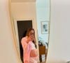 Aujourd’hui, elle se dit heureuse de pouvoir enfin partager ce moment avec sa communauté.
Margaux Lignel, la femme d'Arnaud Bonet, a publié de nombreuses photos de l'annonce de sa grossesse sur Instagram.