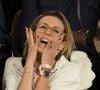 La chanteuse de 44 ans anime une chronique sur la parentalité, le lundi. 

Lorie Pester assiste à la 12e journée de Roland-Garros 2026 au parc Roland-Garros, le 4 juin 2026 à Paris, en France. Photo de Laurent Zabulon/ABACAPRESS.COM