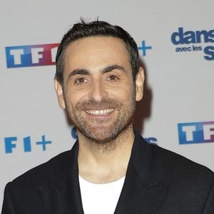 Camille Combal - Photocall de lancement de la saison 2026 de "Danse avec les stars" (DALS) au siège de TF1 à Boulogne-Billancourt le 18 décembre 2025. © Coadic Guirec/Bestimage