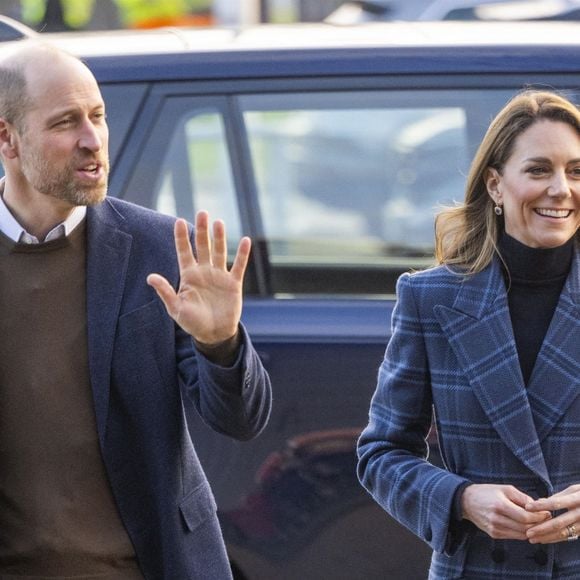 Le prince William (Le prince William, prince de Galles), prince de Galles et Catherine, princesse de Galles (Catherine "Kate" Middleton, princesse de Galles) visitent Radical Weavers, un atelier de tissage à la main et une organisation caritative indépendante au cœur de Stirling, en Écosse. © Backgrid UK/ Bestimage