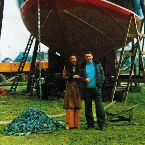 Archives - Collection particuliere de Maddly Bamy - Voyage de Jacques Brel et sa compagne Maddly Bamy en voilier, "L'Askoy II", jusqu'aux iles Marquises.

Photo : Collection particuliere Maddly Bamy / IMAGEBUZZ / BESTIMAGE