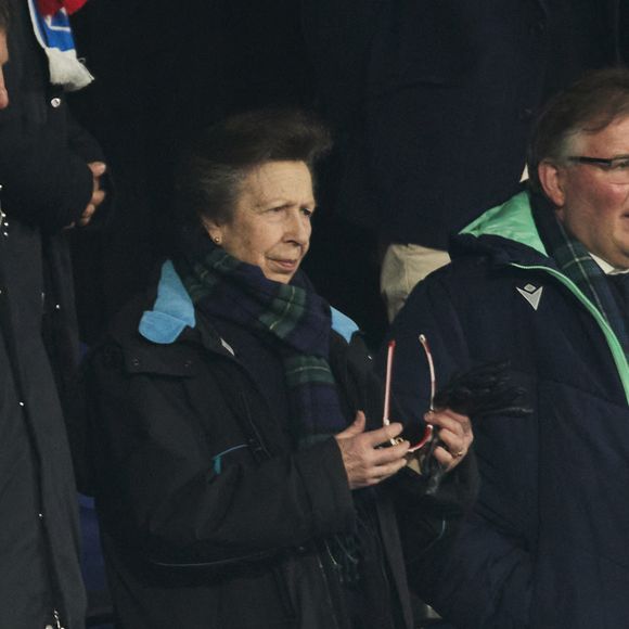 La princesse Anne en tribunes lors du match du Tournoi des Six Nations opposant la France à l'Écosse (35-16) au Stade de France à Saint-Denis, Seine Saint-Denis, France, le 15 mars 2025. © Christian Liewig/Bestimage