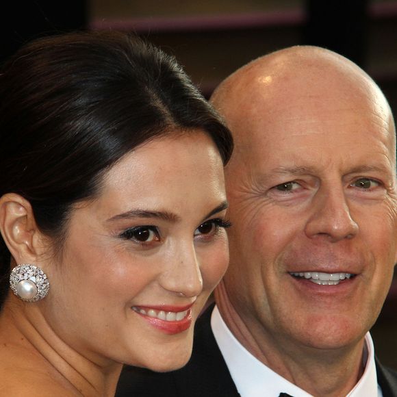 Sa compagne, qui a 23 ans de moins que lui, a d'ailleurs partagé un message très émouvant, le 1er avril 2025, sur Instagram. Un message pour une occasion bien particulière !

Bruce Willis, Emma Heming - Arrivées des people à la soirée Vanity Fair après la 86ème cérémonie des Oscars le 2 mars 2014. FAMEFLYNET / BESTIMAGE
