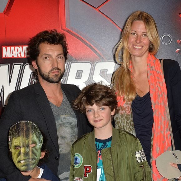 Frédéric Diefenthal avec son fils Gabriel (qu'il a eu avec Gwendoline Hamon dont il est séparé) et sa compagne - Vernissage de l'exposition"Marvel Avengers S.T.A.T.I.O.N." à La Défense le 3 mai 2016. © Veeren/Bestimage