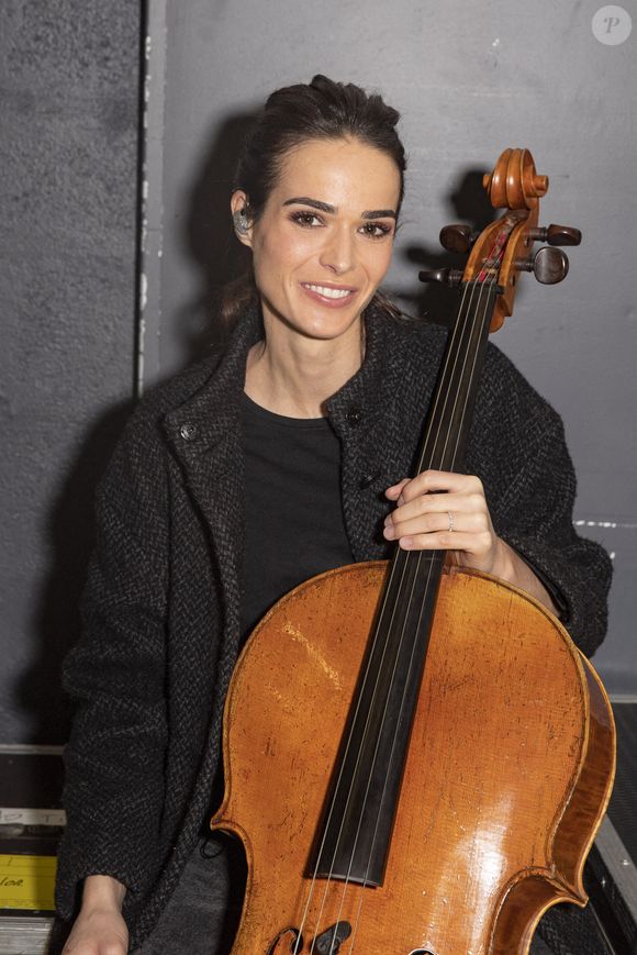 C'est elle aussi une artiste de grand talent.

Exclusif - Catherine Robert  - Backstage de l'enregistrement de l'émission "On est presque en direct" (OEED) présentée par L. Ruquier et diffusée sur France 2 le 7 novembre 2020. © Jack Tribeca / Bestimage