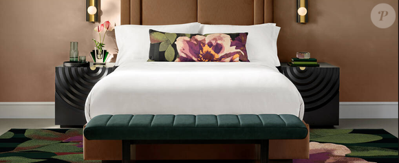 Elle permet d'acheter des meubles et de la décoration inspirés de ses établissements de luxe.

Le groupe Marriott lance sa boutique déco.