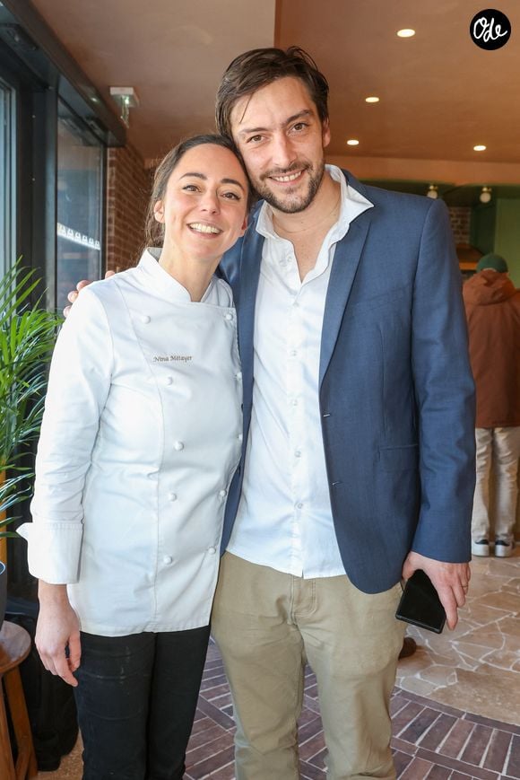 Nina Métayer et son mari Mathieu Salomé - La meilleure pâtissière du monde Nina Métayer lors de l’inauguration de sa boulangerie-patisserie "Fournil par Nina" à La Rochelle, France, le 16 novembre 2024. © Jean-Marc Lhomer/Bestimage