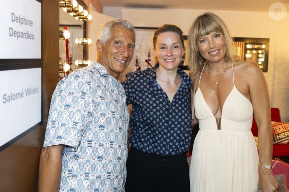 Delphine Depardieu, Nagui et sa femme Mélanie Page - Représentation de la pièce de théâtre "Les liaisons dangereuses" au Théâtre de Verdure lors du 41ème Festival de Ramatuelle le 7 août 2025. © Cyril Bruneau / Festival de Ramatuelle / Bestimage