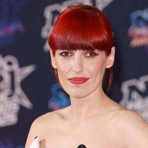 Jennifer Ayache de Superbus - La 27 ème édition des NRJ MUSIC AWARDS au Palais des festivals et des congrès, à Cannes vendredi 31 octobre 2025. © Christophe Aubert via Bestimage