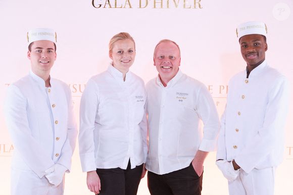La chef pâtissière Anne Coruble et le chef David Bizet assistent à un photocall pour le Gala d'hiver du Peninsula Paris, avec un cocktail dînatoire orchestré par le chef exécutif David Bizet et la chef pâtissière Anne Coruble à l'hôtel Peninsula à Paris, France, le 27 novembre 2025. Photo par David Boyer/ABACAPRESS.COM
